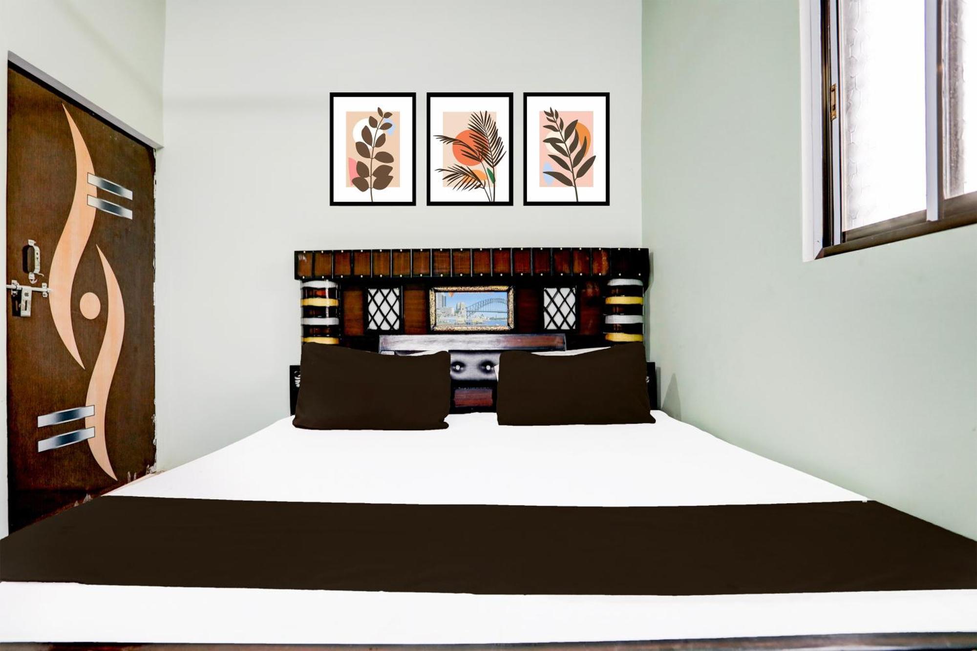 Hotel O V.K. Hotel อัลลอฮาบาด ภายนอก รูปภาพ